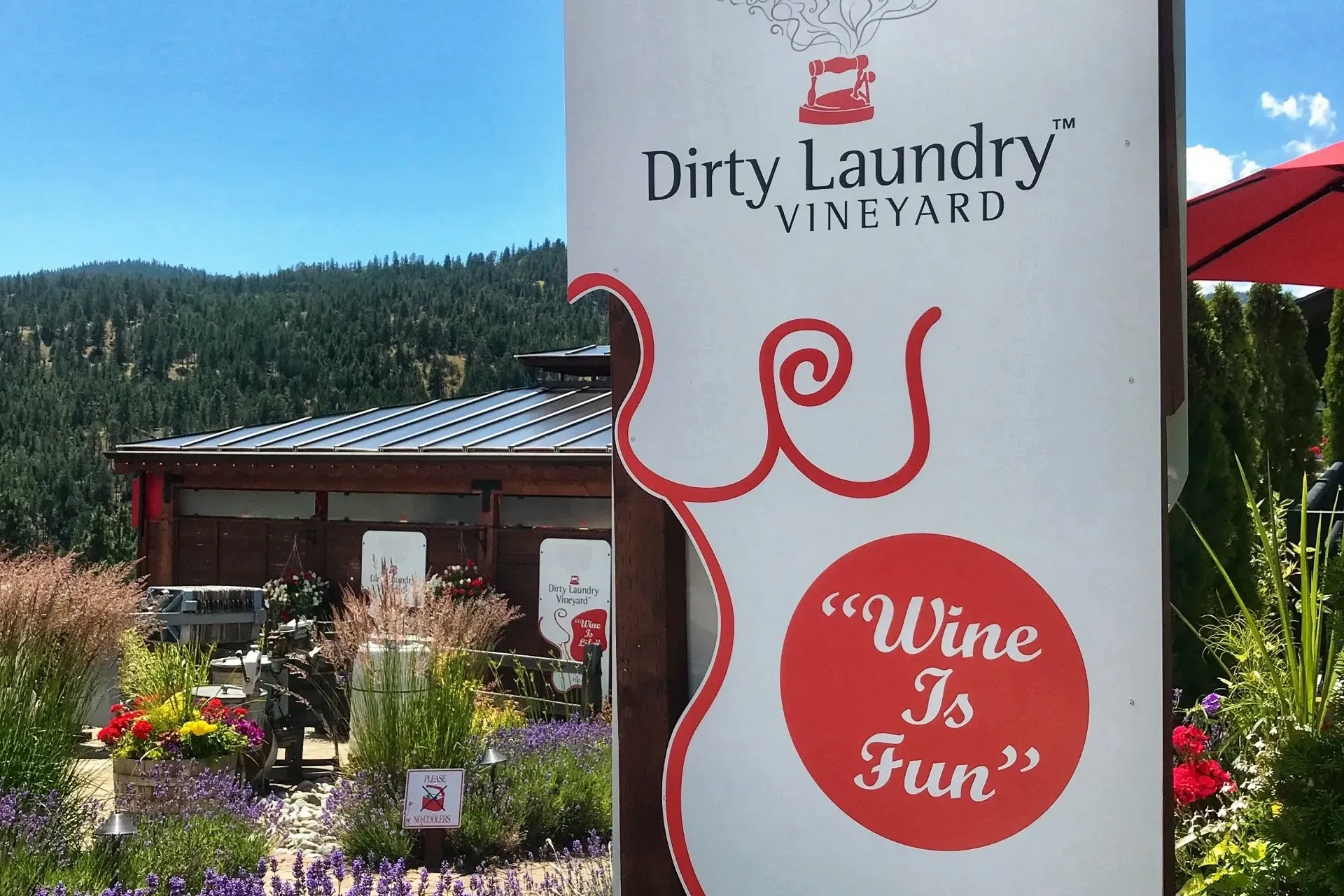 Dirty Laundry Winery sign